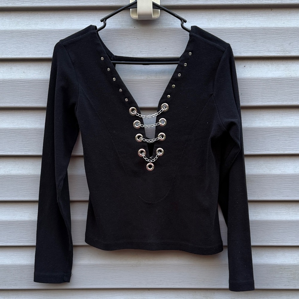 Biker Design | Black Long Sleeve Cropped Fit Chain Detail Top size Extra Large
